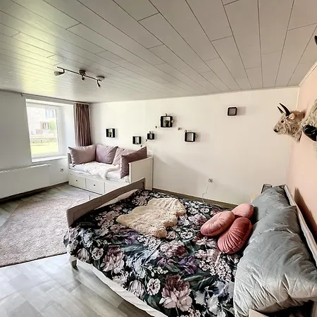 Holiday home Le Doux Refuge De Bouillon *
