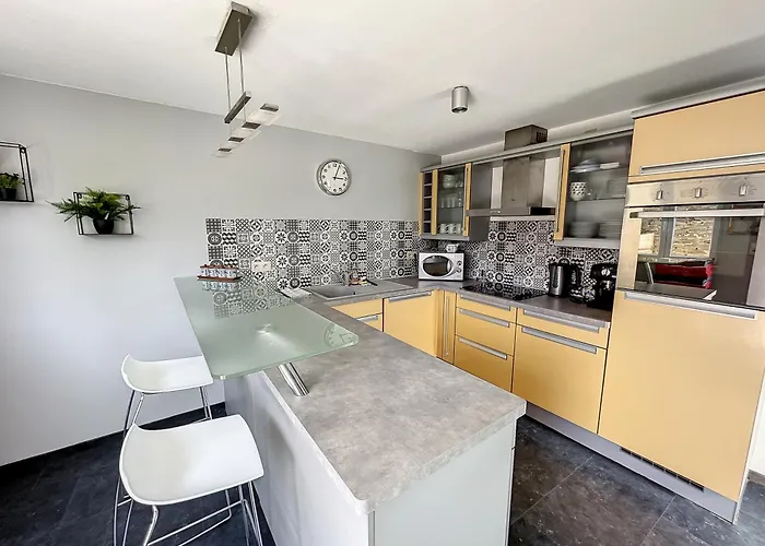 Le Doux Refuge De Bouillon بيت للعطل *
